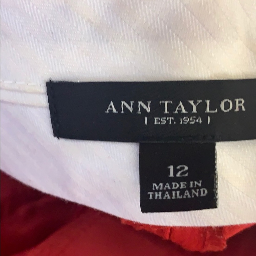 Red ankle pants - Picture 4 of 5